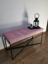 Roza, ravni gumbi, črno podnožje