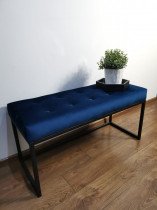 Modra, ravni gumbi, črno podnožje