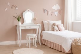 Mala kozmetična toaletna miza bela z ogledalom + tabure *2657