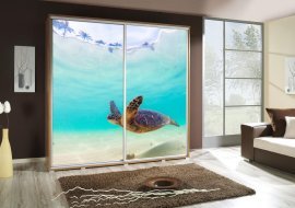 Garderobna omara z drsnimi vrati z grafiko Želva 1 Penelopa 205 cm - hrast riviera 